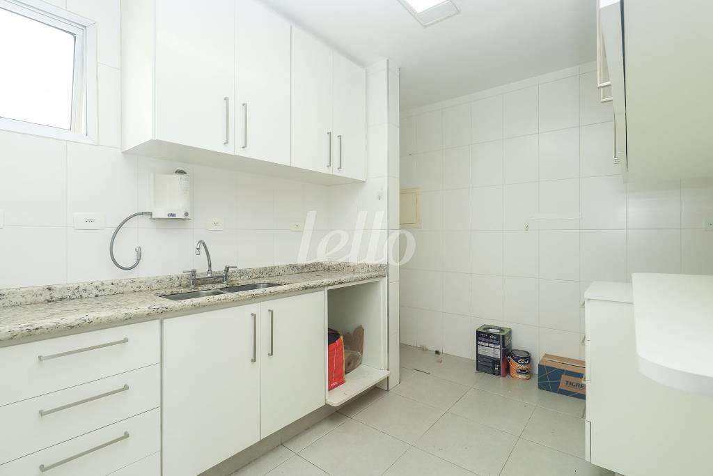 COZINHA de Apartamento para alugar, Padrão com 140 m², 3 quartos e 2 vagas em Paraíso - São Paulo