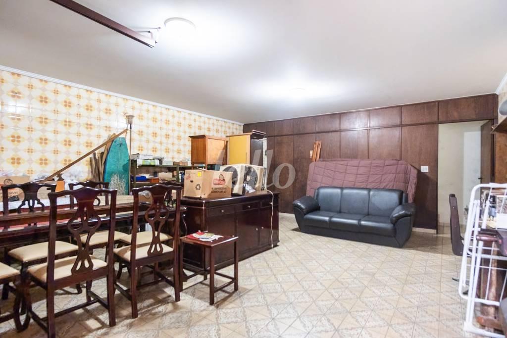 GARAGEM de Casa à venda, sobrado com 234 m², 4 quartos e 2 vagas em Vila Regente Feijó - São Paulo