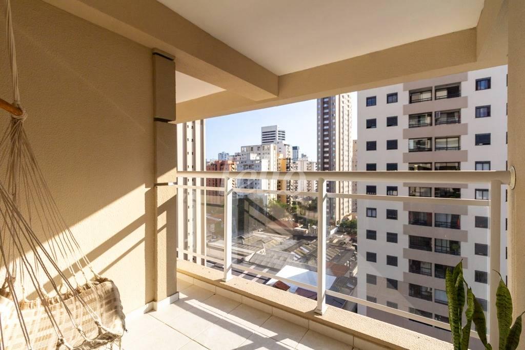 VARANDA de Apartamento à venda, Padrão com 60 m², 2 quartos e 1 vaga em Vila Olímpia - São Paulo