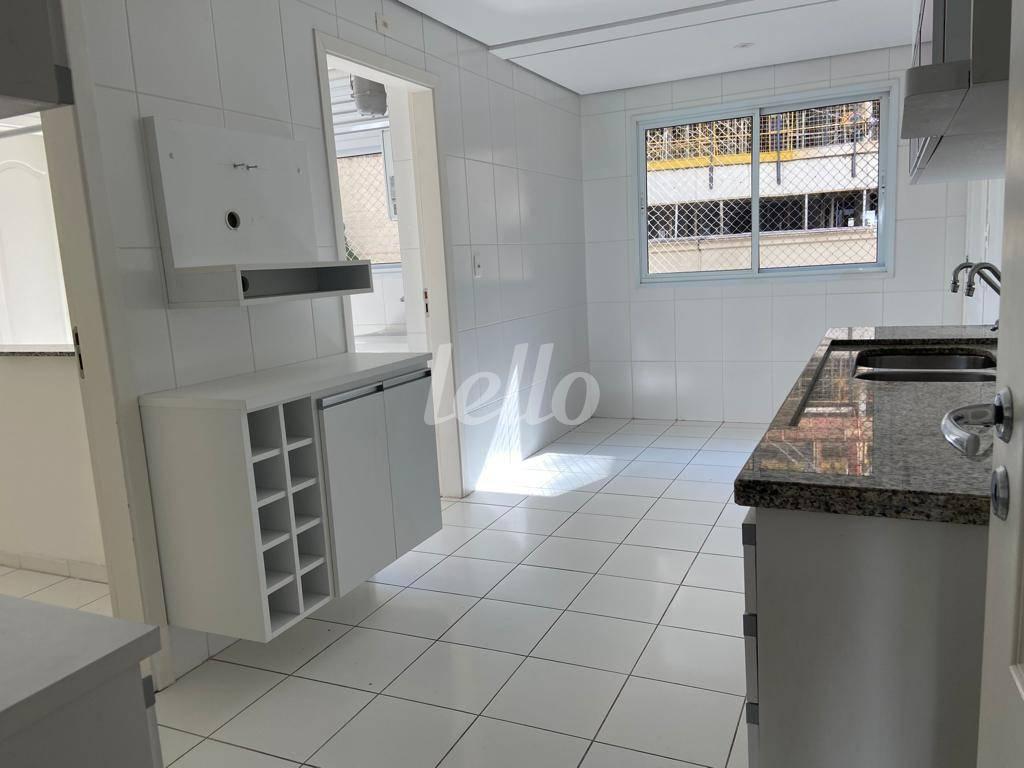 COZINHA de Apartamento para alugar, Padrão com 135 m², 2 quartos e 1 vaga em Vila Mariana - São Paulo