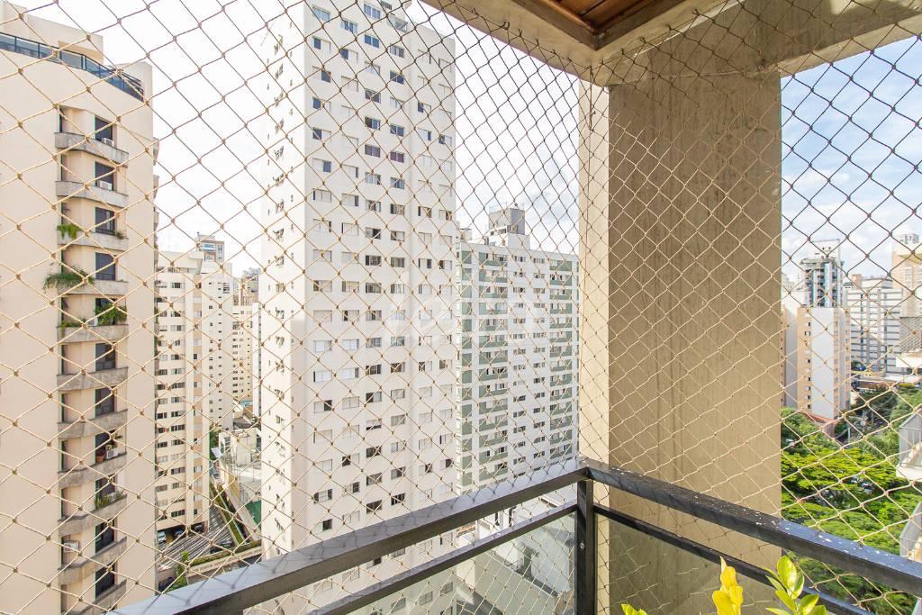 SACADA de Apartamento para alugar, Padrão com 100 m², 2 quartos e 1 vaga em Indianópolis - São Paulo