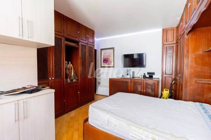 QUARTO3 de Casa à venda, sobrado com 180 m², 3 quartos e 2 vagas em Quarta Parada - São Paulo