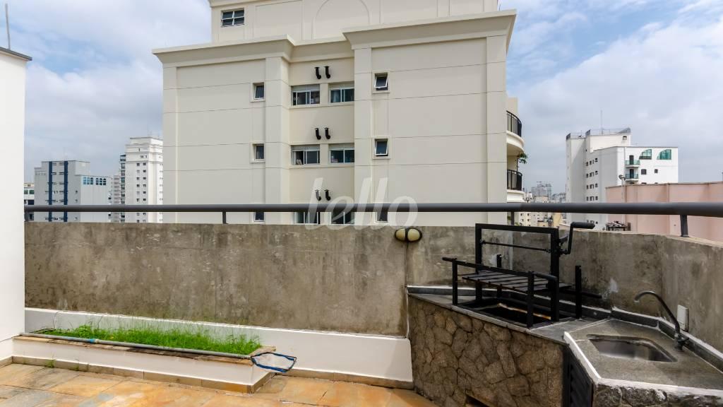 ÁREA EXTERNA de Apartamento à venda, cobertura - Padrão com 134 m², 3 quartos e 2 vagas em Indianópolis - São Paulo