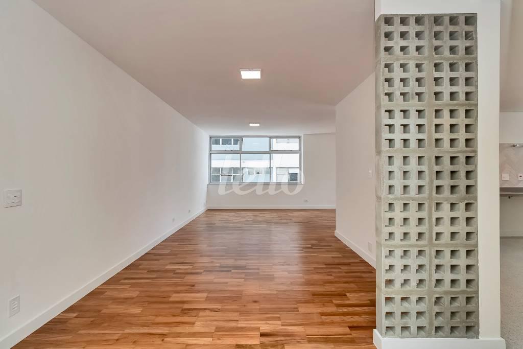 SALA de Apartamento à venda, Padrão com 176 m², 3 quartos e 1 vaga em Santa Cecília - São Paulo
