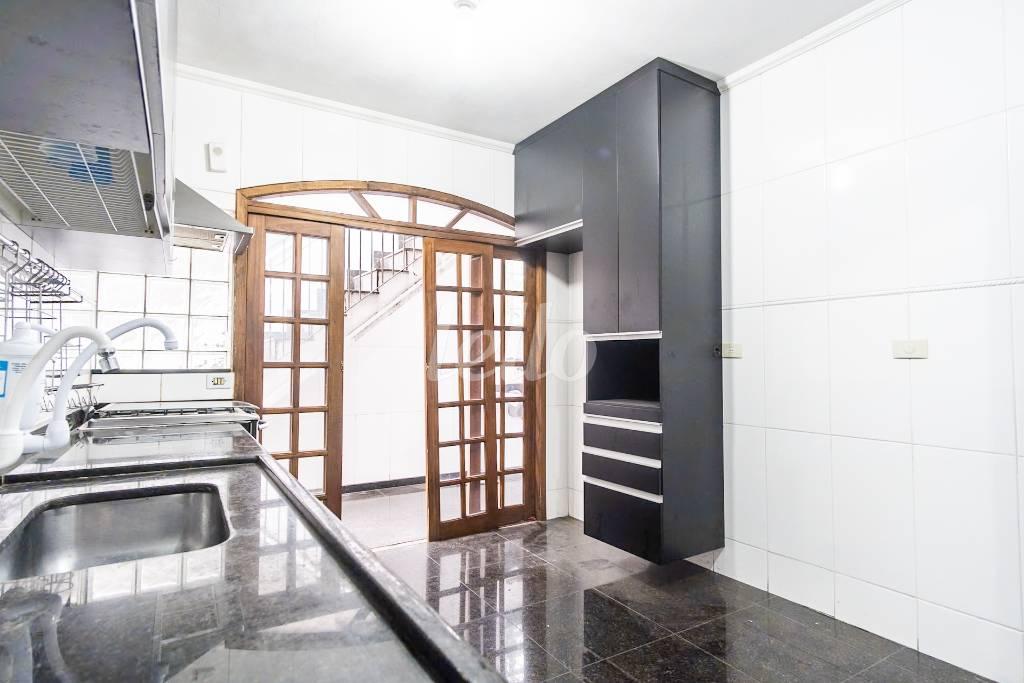 COZINHA de Casa para alugar, térrea com 110 m², 3 quartos e 2 vagas em Mooca - São Paulo