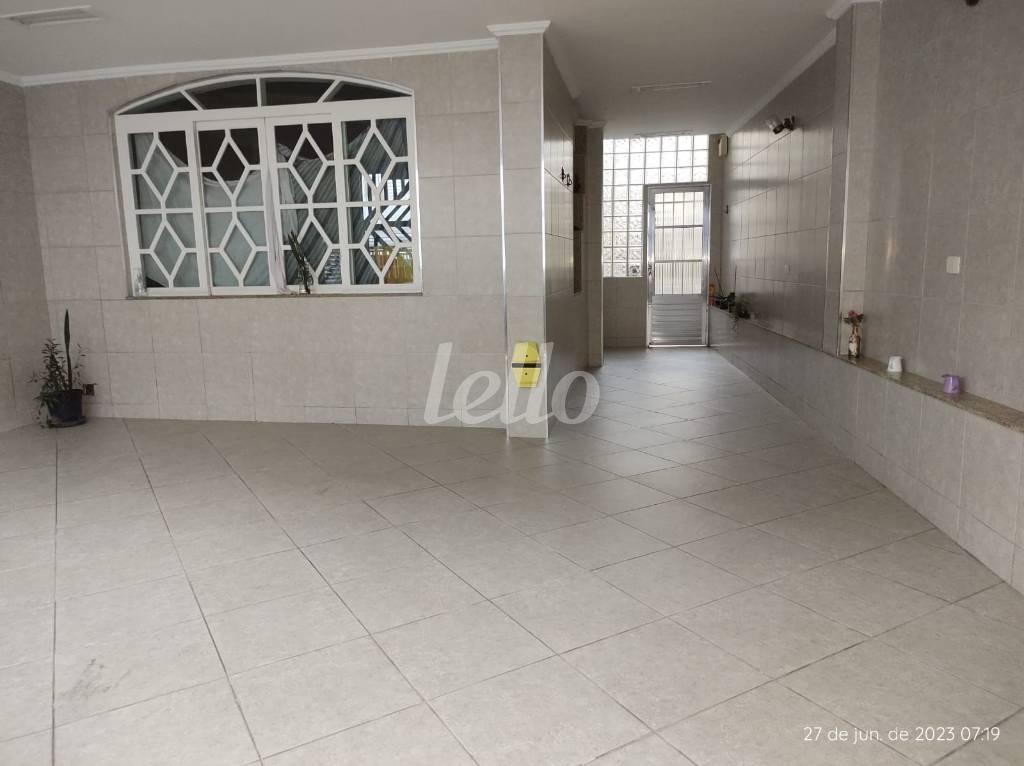 GARAGEM de Casa à venda, sobrado com 182 m², 2 quartos e 2 vagas em Vila Mazzei - São Paulo