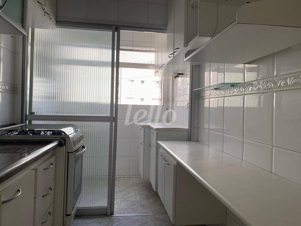 COZINHA de Apartamento à venda, Padrão com 65 m², 3 quartos e 2 vagas em Vila Gomes Cardim - São Paulo