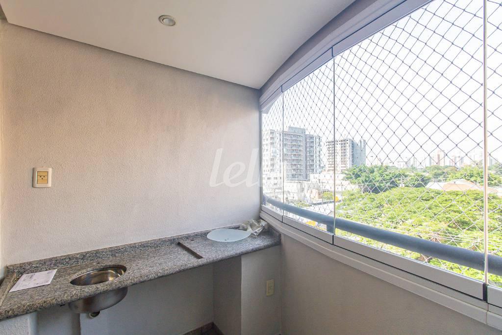 SACADA de Apartamento para alugar, Padrão com 55 m², 2 quartos e 2 vagas em Indianópolis - São Paulo