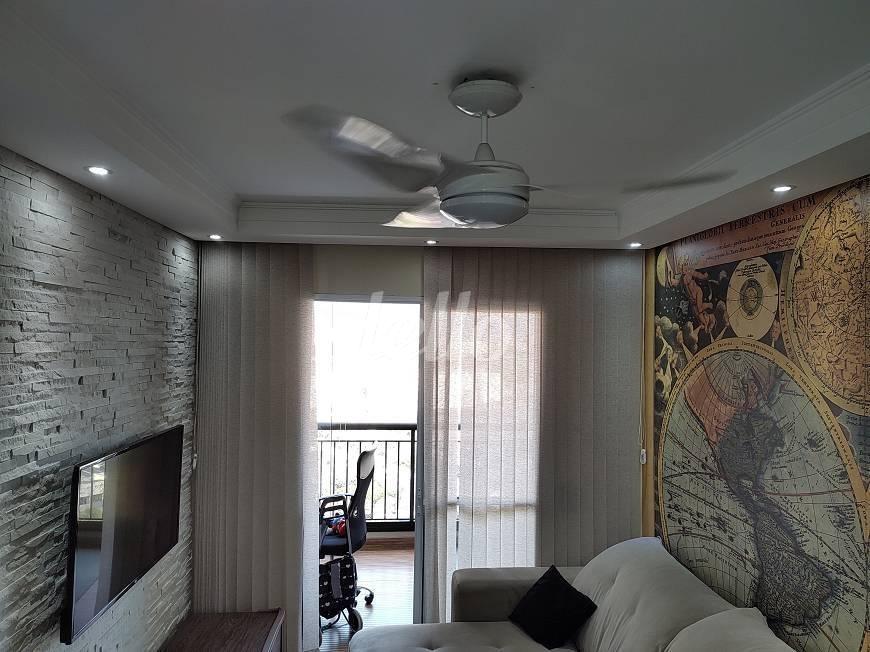 LIVING de Apartamento à venda, Padrão com 69 m², 2 quartos e 1 vaga em Ipiranga - São Paulo