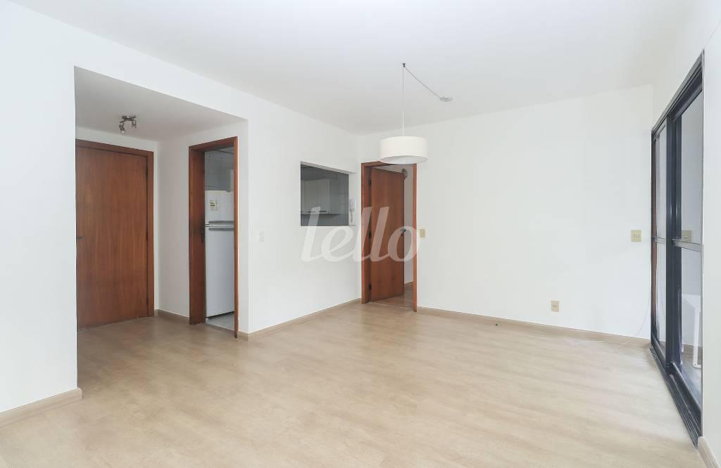 SALA de Apartamento para alugar, Padrão com 65 m², 1 quarto e 1 vaga em Bela Vista - São Paulo
