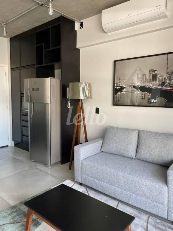 SALA de Apartamento à venda, Padrão com 42 m², 1 quarto e em Vila Olímpia - São Paulo