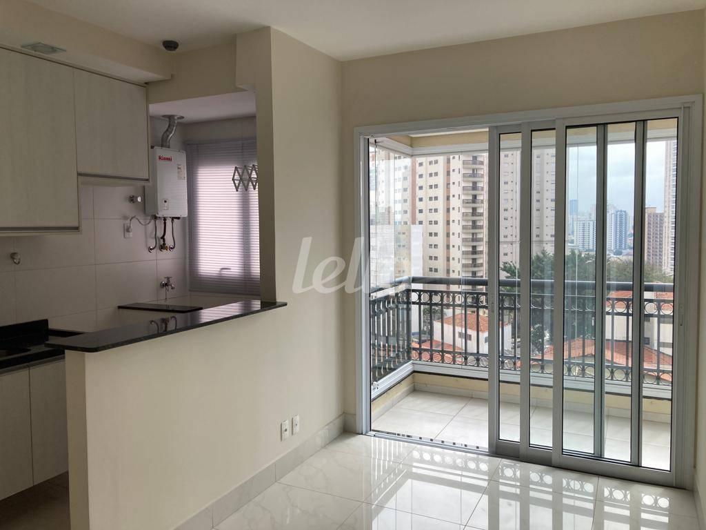 SALA de Apartamento para alugar, Padrão com 41 m², 1 quarto e 1 vaga em Vila Regente Feijó - São Paulo