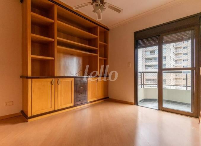 SUITE 2 de Apartamento para alugar, Duplex com 343 m², 4 quartos e 4 vagas em Sumaré - São Paulo