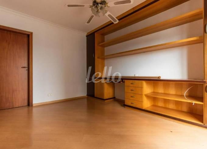 SUITE 3 de Apartamento para alugar, Duplex com 343 m², 4 quartos e 4 vagas em Sumaré - São Paulo