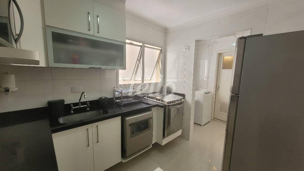 COZINHA de Apartamento à venda, Padrão com 70 m², 2 quartos e 1 vaga em Pinheiros - São Paulo