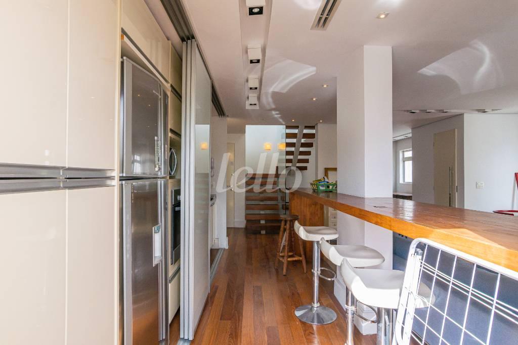 COZINHA de Apartamento para alugar, Duplex com 115 m², 1 quarto e 2 vagas em Sumarezinho - São Paulo