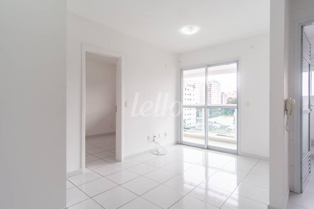 SALA de Apartamento para alugar, Padrão com 45 m², 1 quarto e 1 vaga em Vila Gomes Cardim - São Paulo