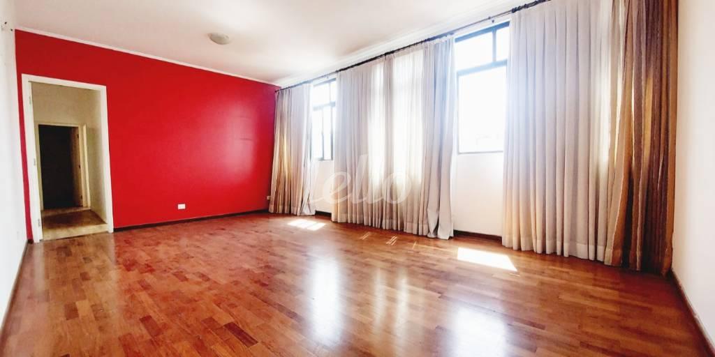 LIVING de Apartamento à venda, Padrão com 118 m², 3 quartos e 1 vaga em Vila Clementino - São Paulo