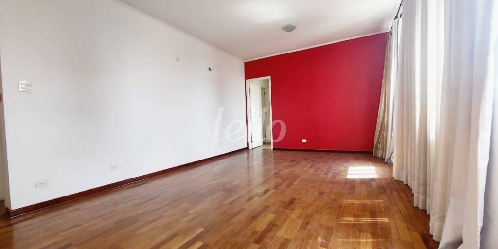 LIVING de Apartamento à venda, Padrão com 118 m², 3 quartos e 1 vaga em Vila Clementino - São Paulo
