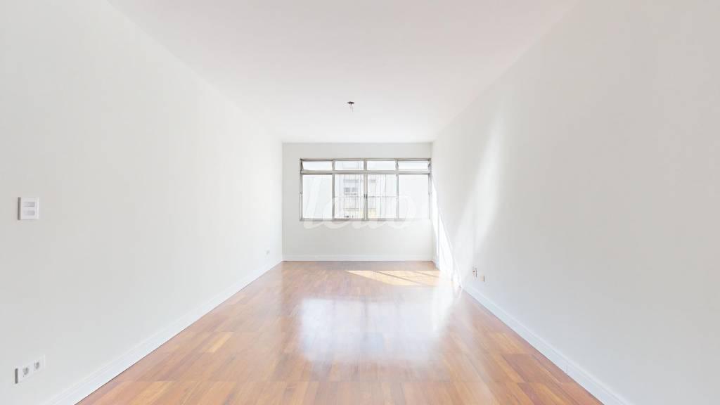 SALA de Apartamento à venda, Padrão com 147 m², 3 quartos e 2 vagas em Paraíso - São Paulo