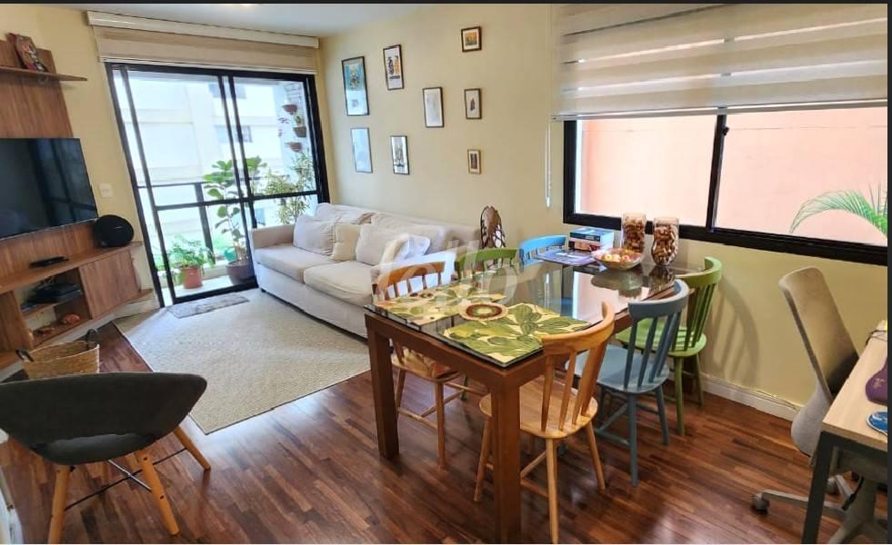 SALA de Apartamento à venda, Padrão com 60 m², 2 quartos e 1 vaga em Indianópolis - São Paulo
