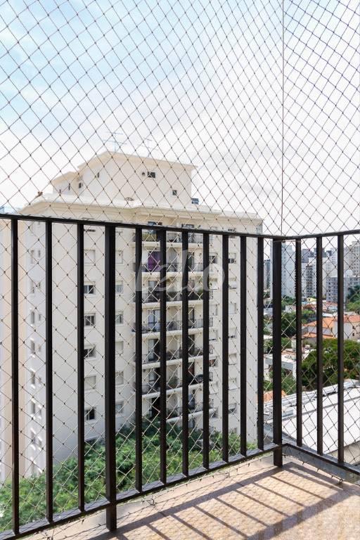VARANDA DORMITORIO de Apartamento à venda, Padrão com 82 m², 2 quartos e 2 vagas em Vila Pompeia - São Paulo