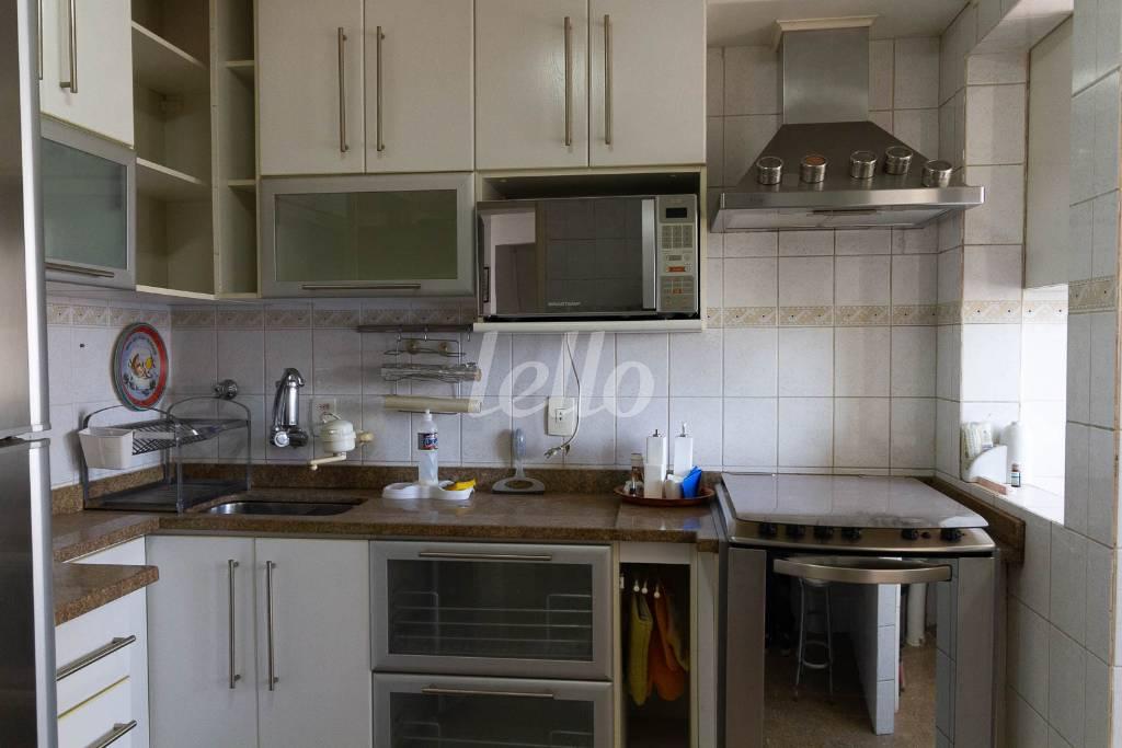 COZINHA de Apartamento à venda, Padrão com 82 m², 2 quartos e 2 vagas em Vila Pompeia - São Paulo