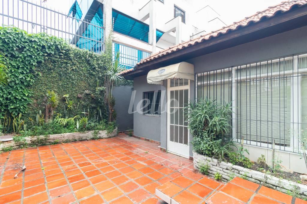 FACHADA de Casa à venda, sobrado com 110 m², 4 quartos e 3 vagas em Vila Formosa - São Paulo