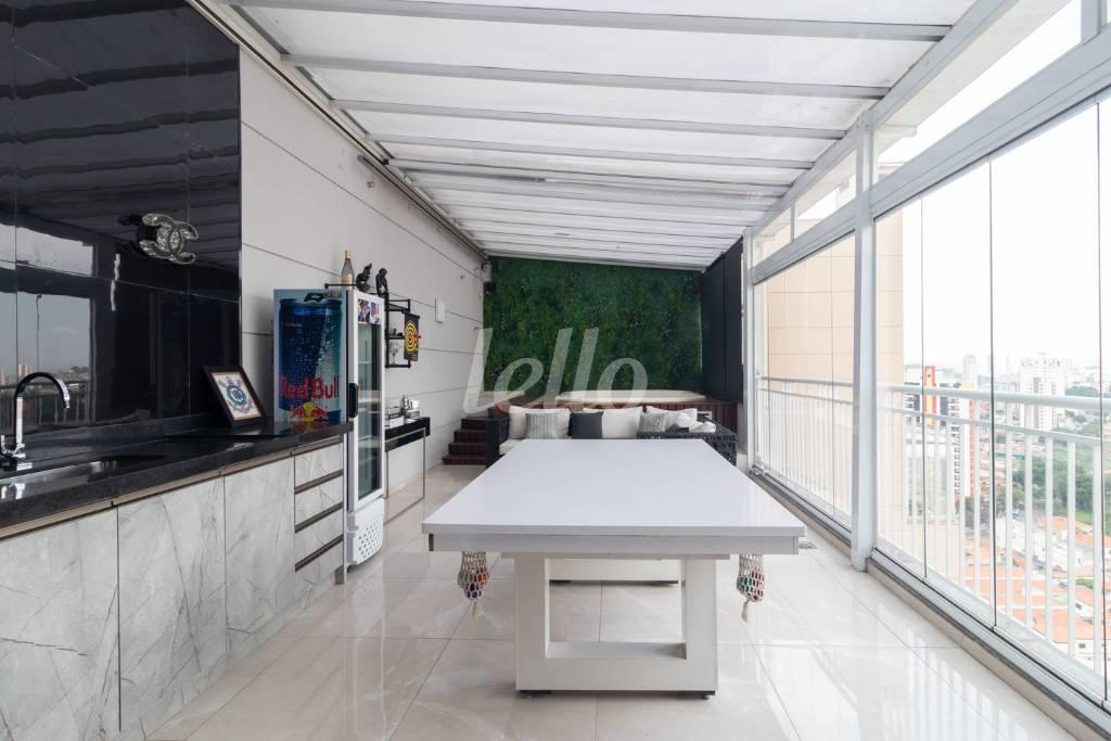 COBERTURA de Apartamento à venda, cobertura - Padrão com 200 m², 3 quartos e 3 vagas em Vila Carrão - São Paulo