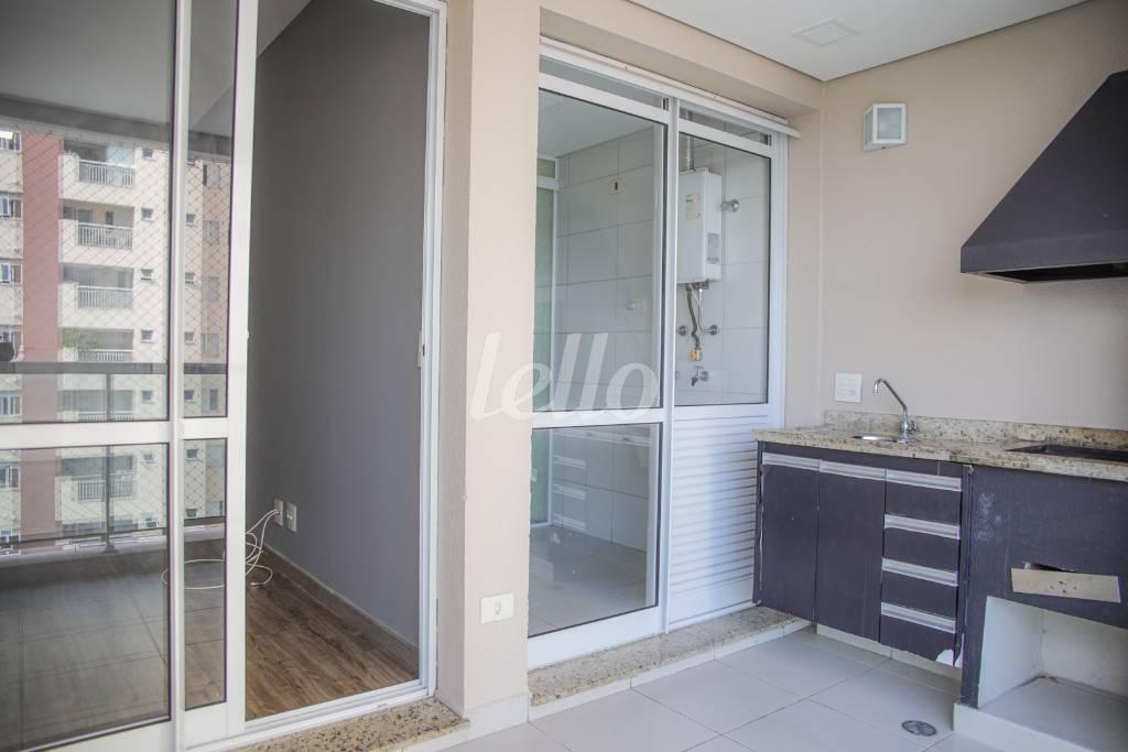 SACADA de Apartamento para alugar, Padrão com 75 m², 2 quartos e 2 vagas em Barcelona - São Caetano do Sul