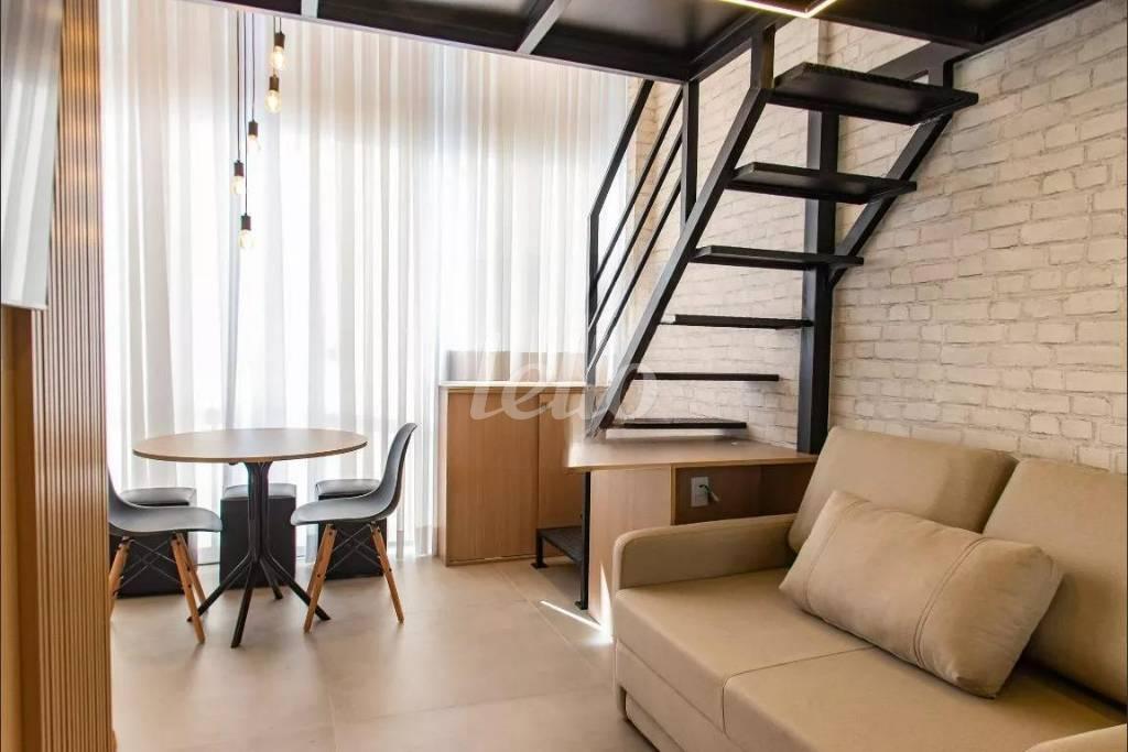 SALA de Apartamento à venda, Padrão com 30 m², 1 quarto e em Vila Mariana - São Paulo