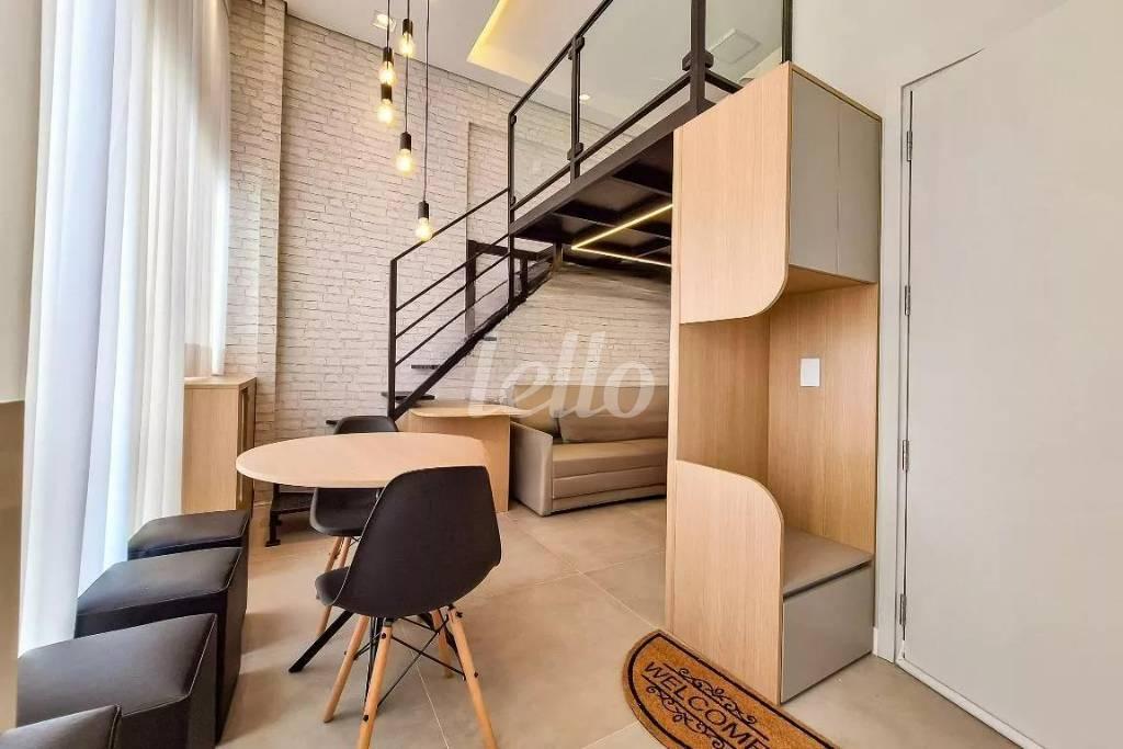 SALA de Apartamento para alugar, Padrão com 30 m², 1 quarto e em Vila Mariana - São Paulo