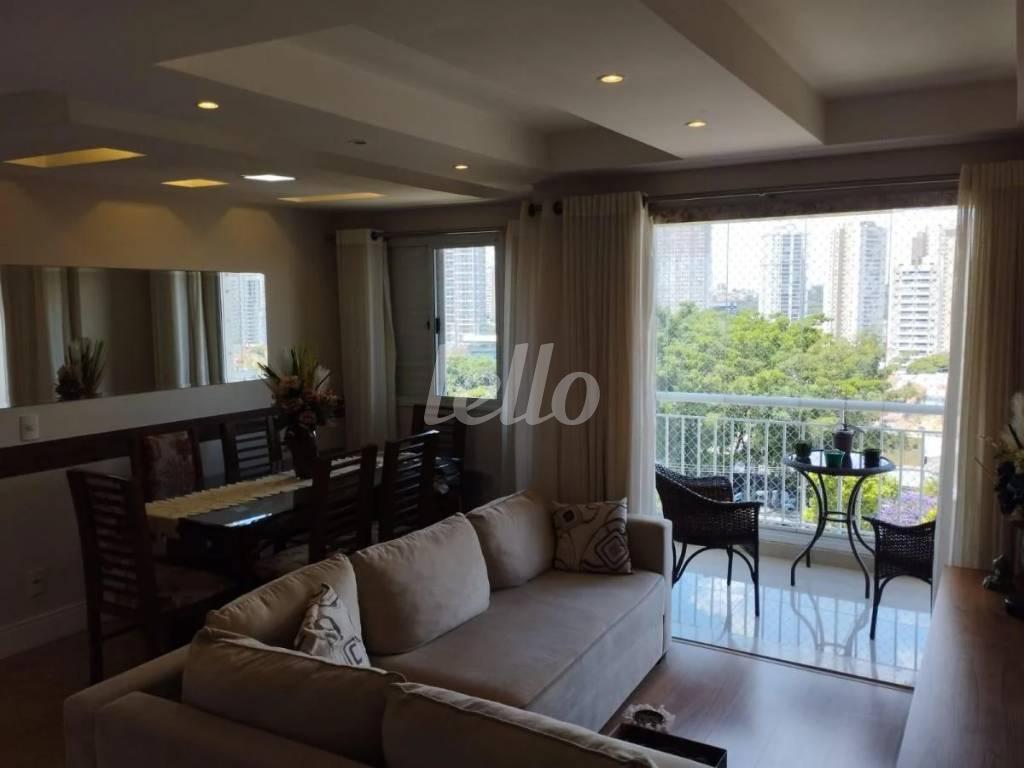 SALA de Apartamento para alugar, Padrão com 63 m², 2 quartos e 1 vaga em Vila Santa Clara - São Paulo