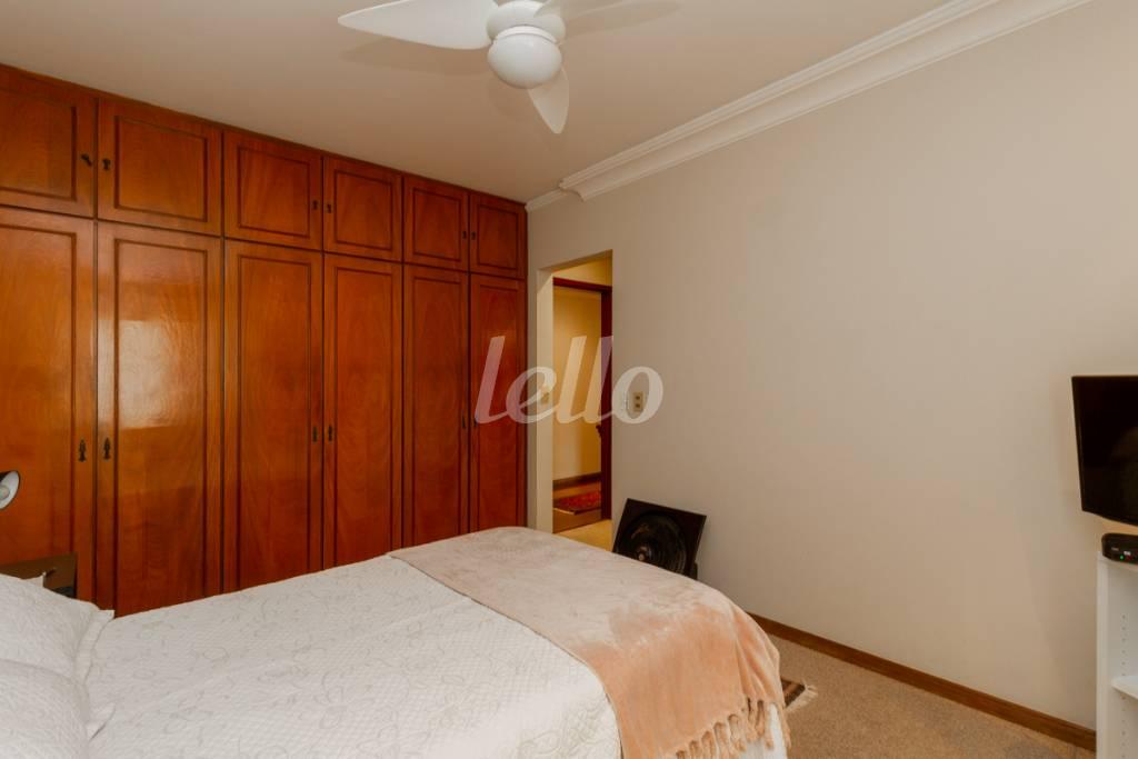 SUITE 1 de Apartamento para alugar, Padrão com 290 m², 3 quartos e 4 vagas em Aclimação - São Paulo