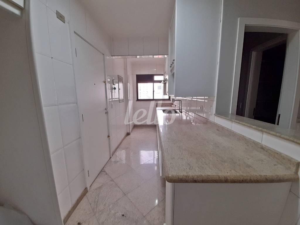 COZINHA de Apartamento à venda, cobertura - Padrão com 289 m², 3 quartos e 5 vagas em Santana - São Paulo