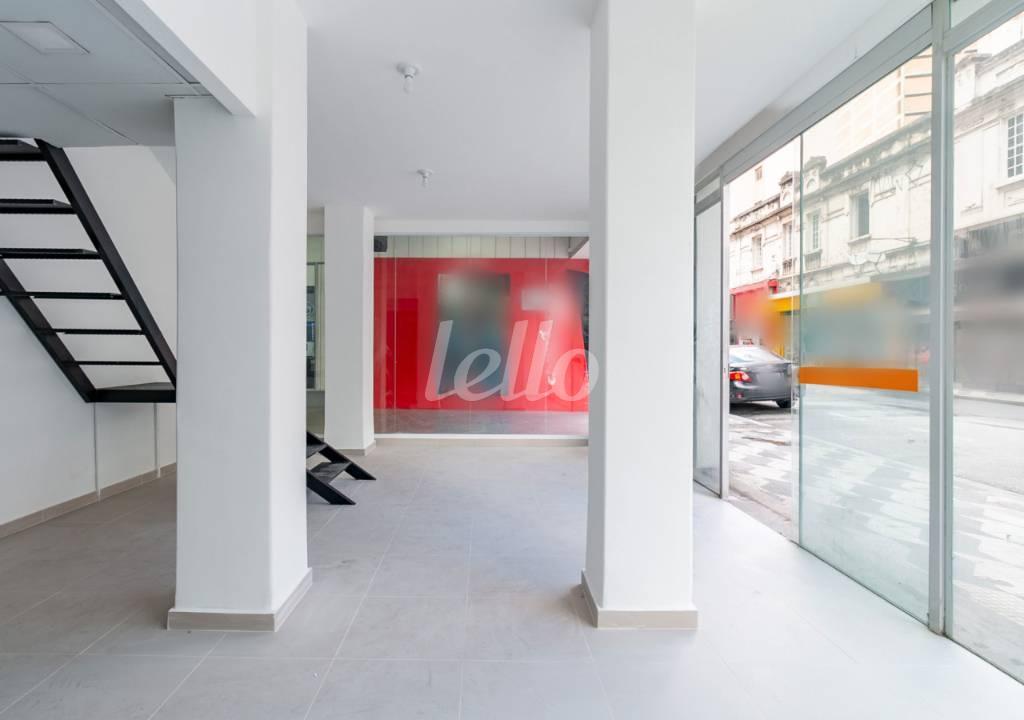 LOJA de Loja para alugar, Padrão com 50 m², e em República - São Paulo