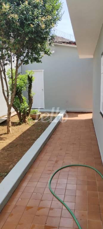 JARDIM de Casa à venda, térrea com 160 m², 3 quartos e 3 vagas em Vila Guarani - Santo André