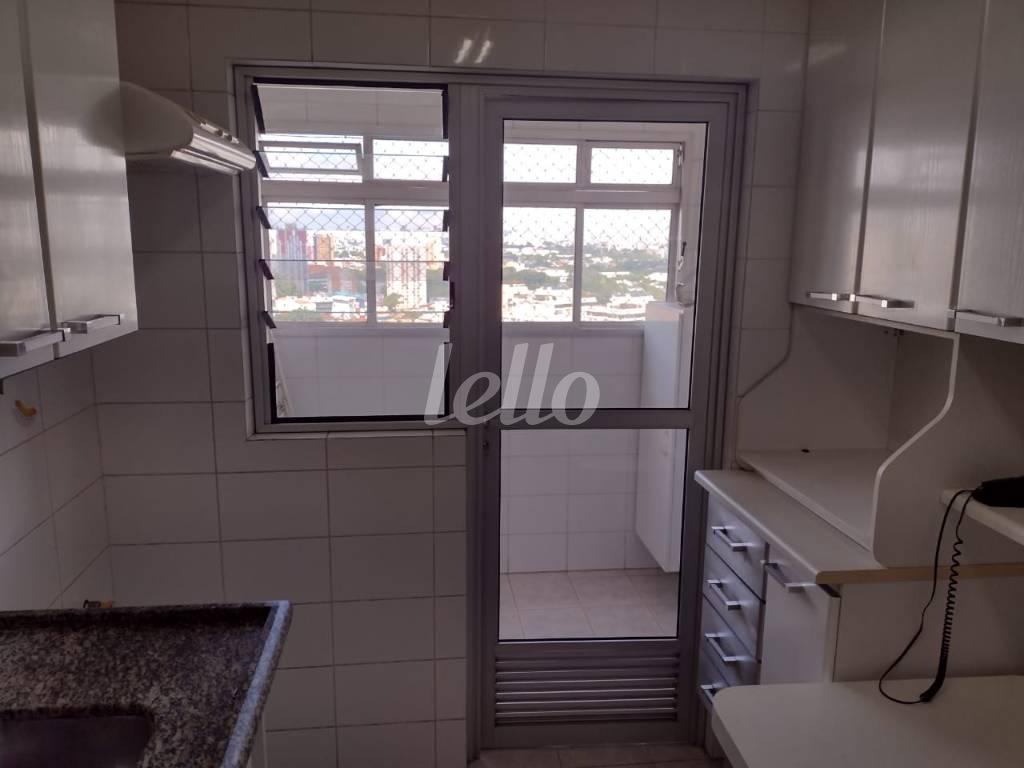 F de Apartamento à venda, Padrão com 64 m², 2 quartos e 1 vaga em Santa Teresinha - São Paulo