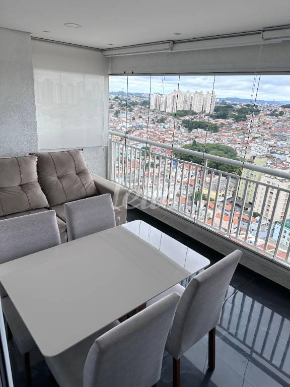 VARANDA GOURMET de Apartamento à venda, Padrão com 62 m², 2 quartos e 2 vagas em Vila Ema - São Paulo