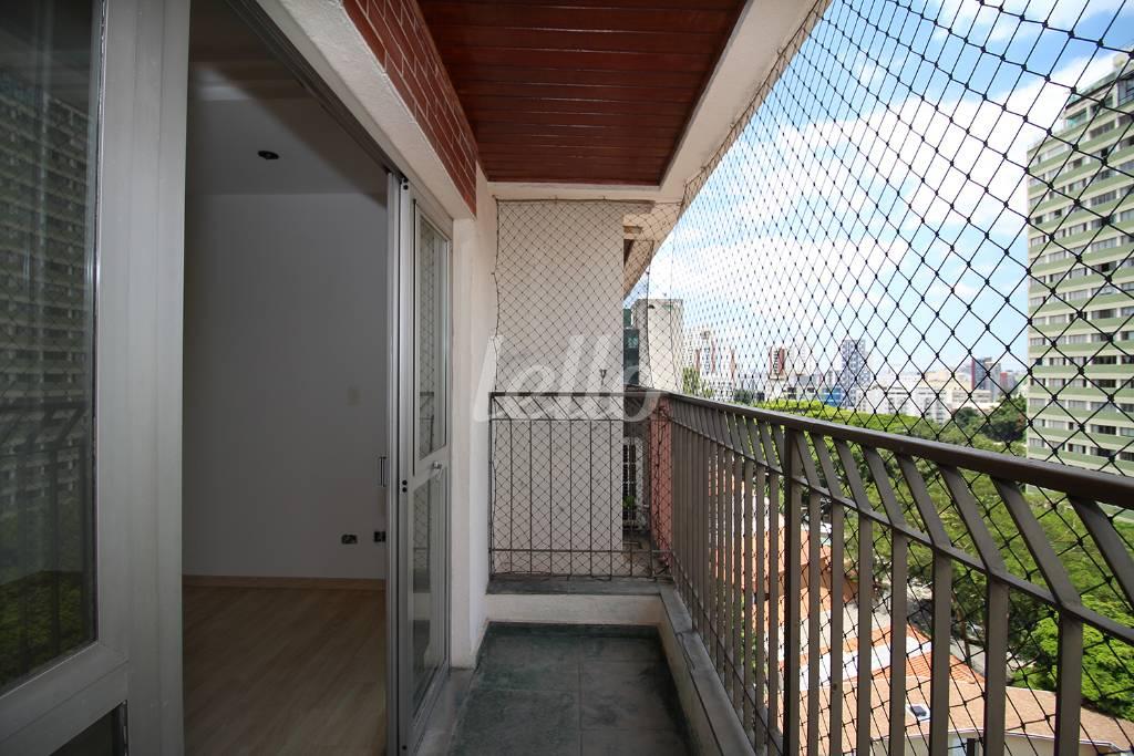 SACADA de Apartamento para alugar, Padrão com 134 m², 3 quartos e 2 vagas em Pinheiros - São Paulo