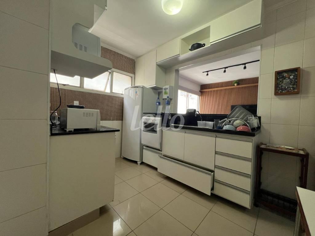 COZINHA de Apartamento à venda, Padrão com 70 m², 2 quartos e 1 vaga em Jardins - São Paulo