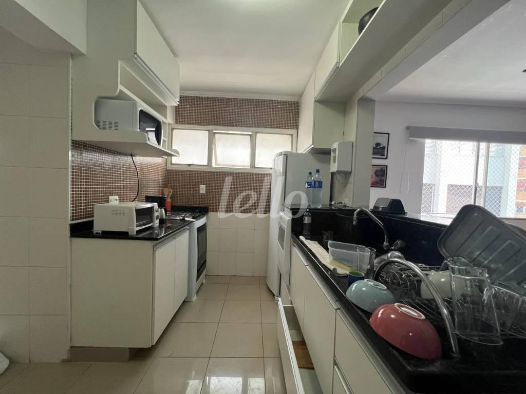 COZINHA de Apartamento à venda, Padrão com 70 m², 2 quartos e 1 vaga em Jardins - São Paulo