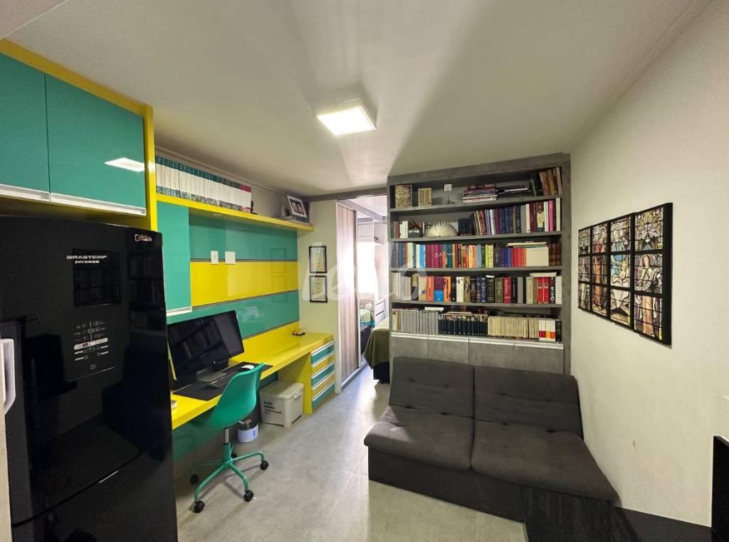 SALA de Apartamento à venda, Flat com 30 m², 1 quarto e 1 vaga em Cerqueira César - São Paulo