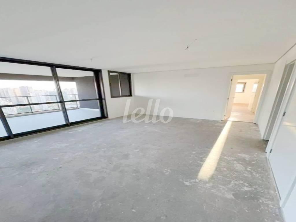 LIVING de Apartamento à venda, Padrão com 143 m², 3 quartos e 2 vagas em Campo Belo - São Paulo