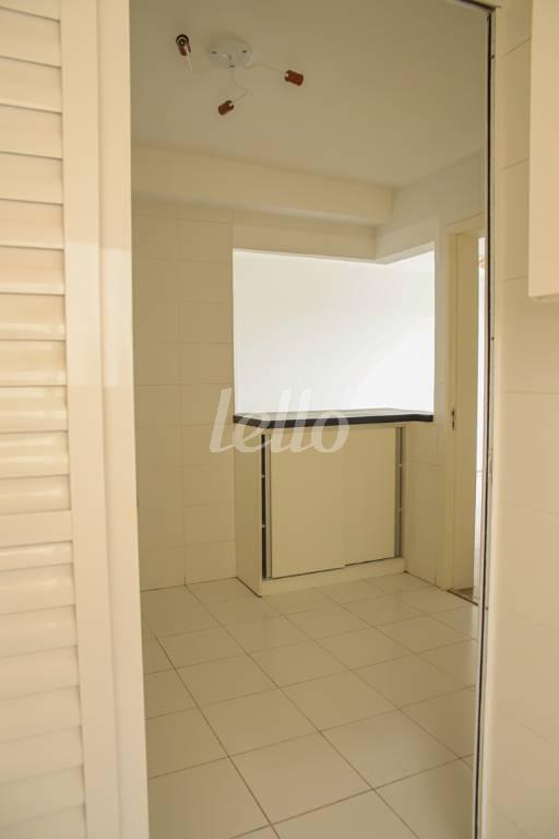 AREA DE SERVICO de Apartamento à venda, Padrão com 70 m², 3 quartos e 2 vagas em Vila Moraes - São Paulo