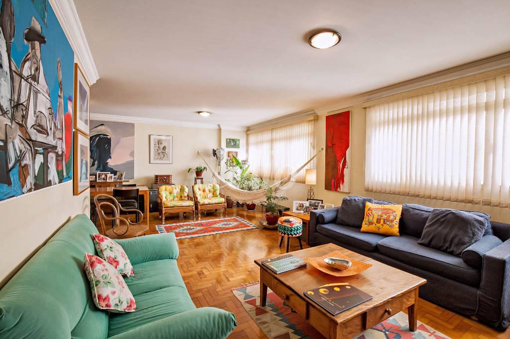 LIVING de Apartamento à venda, Padrão com 160 m², 3 quartos e 1 vaga em Itaim Bibi - São Paulo