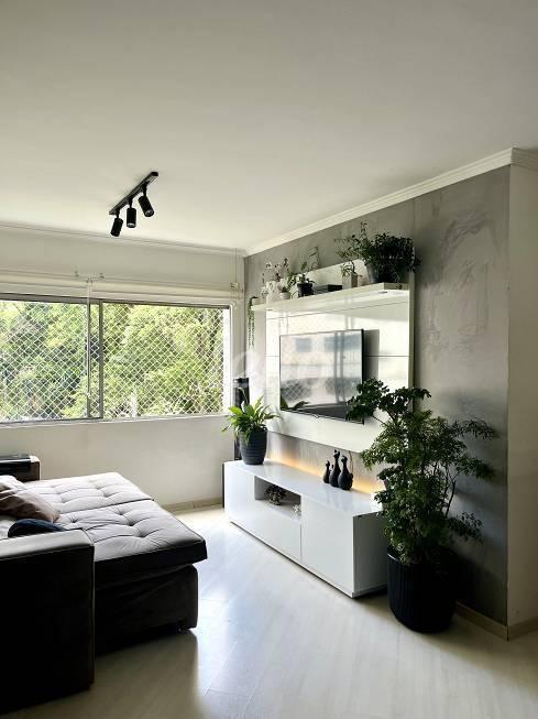 LIVING de Apartamento à venda, Padrão com 83 m², 3 quartos e 1 vaga em Campo Belo - São Paulo
