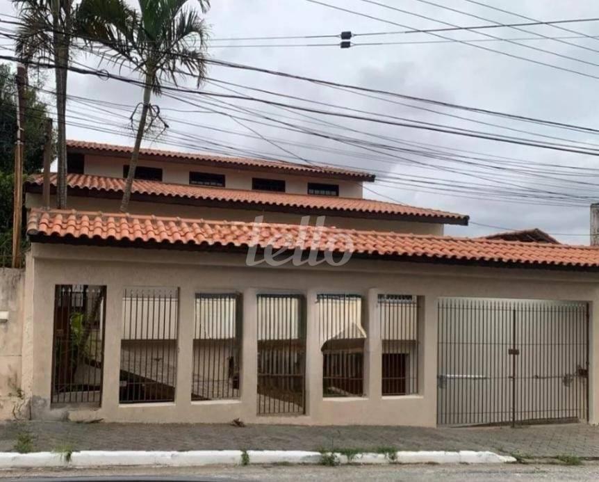 FACHADA de Casa à venda, sobrado com 283 m², 3 quartos e 10 vagas em Vila Alpina - São Paulo