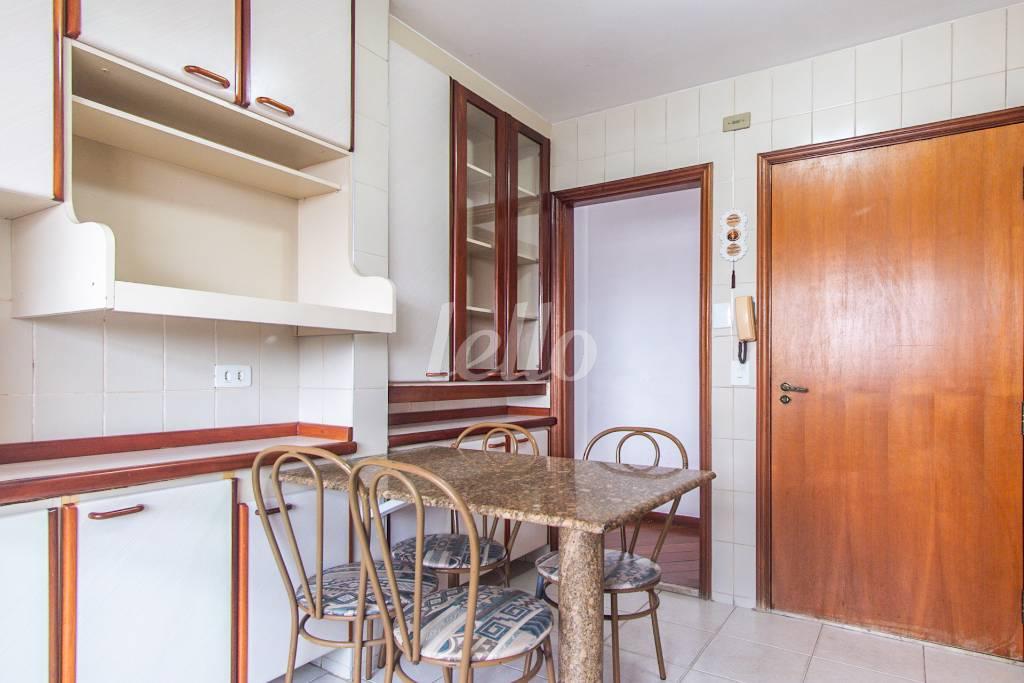 COZINHA de Apartamento para alugar, Padrão com 90 m², 4 quartos e 2 vagas em Vila Formosa - São Paulo