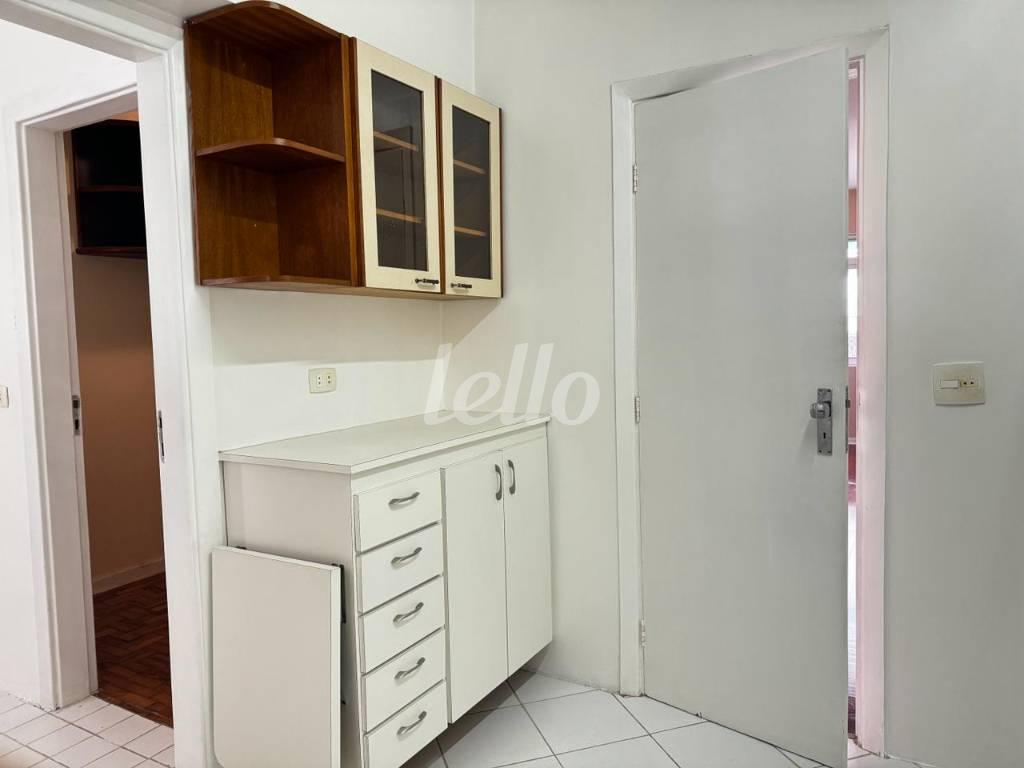 COZINHA de Apartamento à venda, Padrão com 99 m², 2 quartos e 1 vaga em Pinheiros - São Paulo